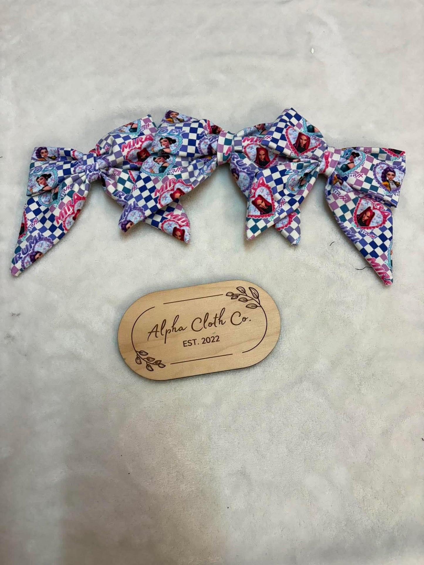 Checkered Kpop Sailor Bow - Large