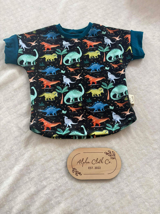 1-3Y Dino on black Dolman